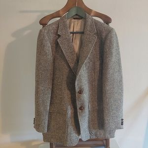 Wolf Brothers Harris Tweed Sport Coat 40R Gray Tan Man In Wool Patch Pockets